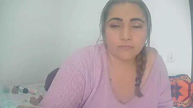 Snapshot of Paula-Harrison chatting on January 24, 2025, 1:14 pm Paula-Harrison online show from January 24, 2025, 1:14 pm