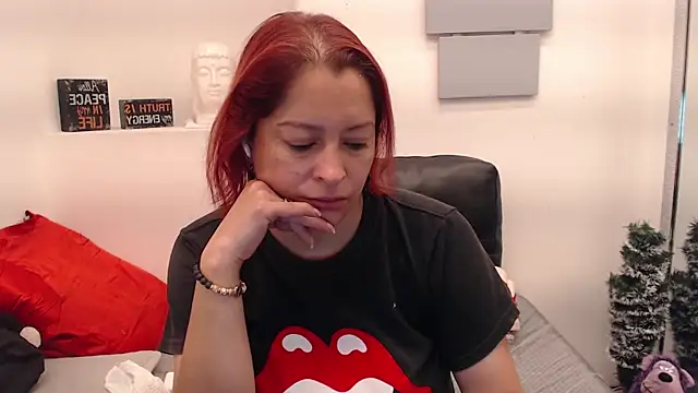 Snapshot of eva_twiss chatting on March 17, 2026, 12:08 pm eva twiss online show from March 17, 2026, 12:08 pm