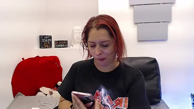 Snapshot of eva_twiss chatting on March 25, 2026, 1:17 pm eva twiss online show from March 25, 2026, 1:17 pm