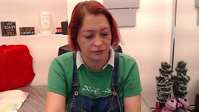 Snapshot of eva_twiss chatting on April 5, 2026, 12:46 pm eva twiss online show from April 5, 2026, 12:46 pm