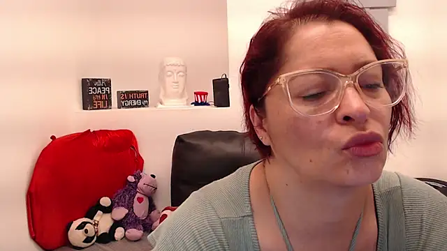 eva twiss online show from May 25, 2026, 12:44 pm