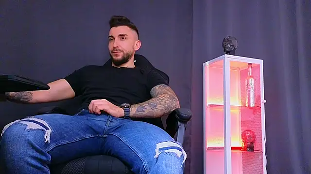 MightyAaron66 online show from February 20, 2025, 6:50 am