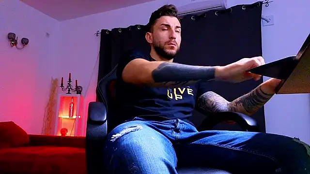 MightyAaron66 online show from September 13, 2025, 1:27 am