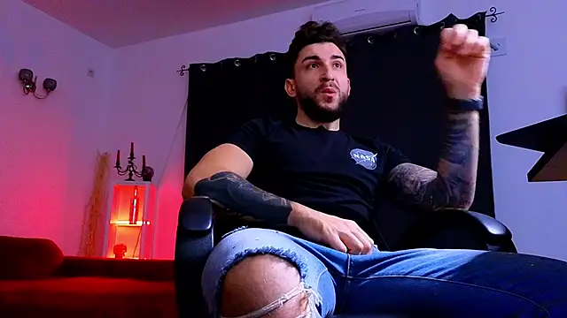 MightyAaron66 online show from November 20, 2025, 3:28 am