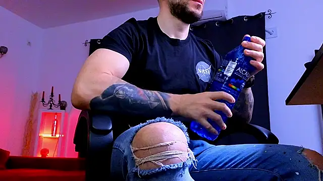 MightyAaron66 online show from March 27, 2026, 3:23 am