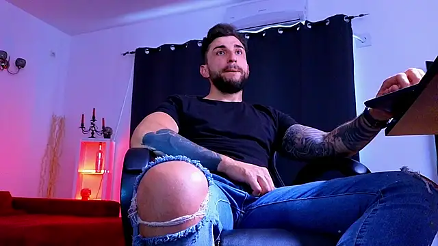 MightyAaron66 online show from June 15, 2026, 4:20 pm