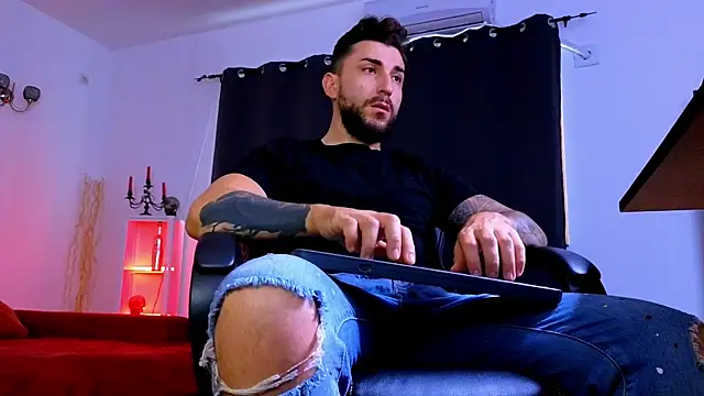 MightyAaron66 online show from June 30, 2026, 3:18 am