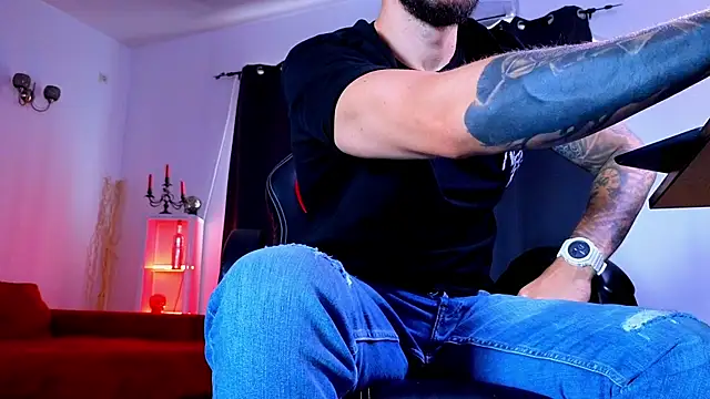 MightyAaron66 online show from July 6, 2026, 3:03 pm