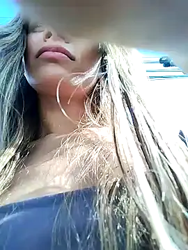 Snapshot of cuteluci_ chatting on January 23, 2025, 7:51 pm cuteluci online show from January 23, 2025, 7:51 pm