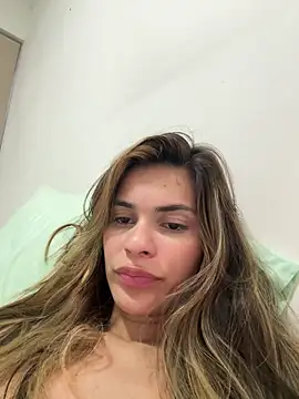 Snapshot of cuteluci_ chatting on January 28, 2025, 2:10 pm cuteluci online show from January 28, 2025, 2:10 pm