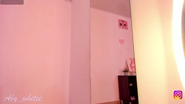 Snapshot of AbyWhitee chatting on September 18, 2025, 11:34 am AbyWhitee online show from September 18, 2025, 11:34 am