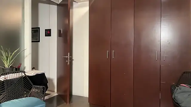 alanan881 online show from February 28, 2026, 3:07 am