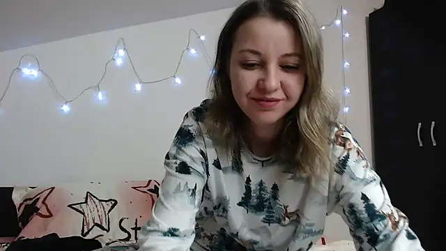 Snapshot of SweetMaddy888 chatting on January 4, 2025, 4:12 am SweetMaddy888 online show from January 4, 2025, 4:12 am