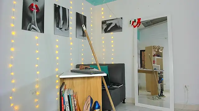 Zhara becherovka online show from January 9, 2025, 7:29 pm