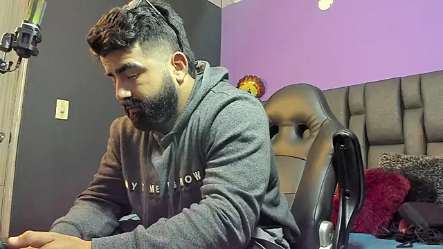 Lyon vach online show from February 18, 2026, 2:18 am