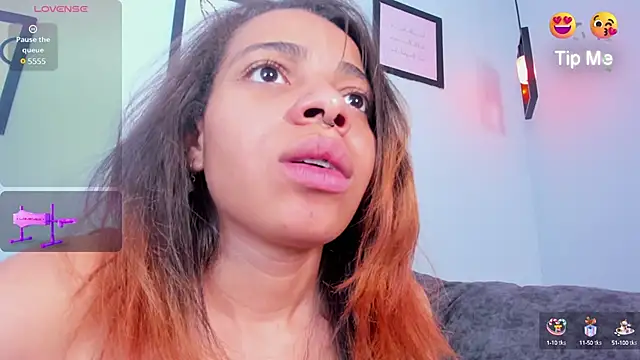 Abigail Wilson  online show from March 19, 2025, 11:57 pm