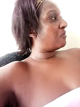 BLACKGODDESS78 online show from January 13, 2025, 3:15 pm