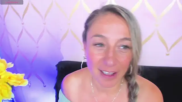 Snapshot of ladylians chatting on January 9, 2025, 7:29 pm ladylians online show from January 9, 2025, 7:29 pm