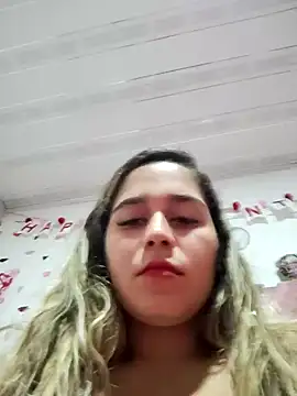 Snapshot of LaurenWelly_ chatting on February 8, 2025, 2:36 am LaurenWelly online show from February 8, 2025, 2:36 am