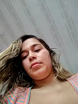 Snapshot of LaurenWelly_ chatting on February 22, 2025, 8:42 pm LaurenWelly online show from February 22, 2025, 8:42 pm