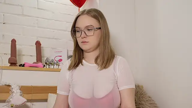 MonicaAsis online show from January 9, 2025, 6:04 pm