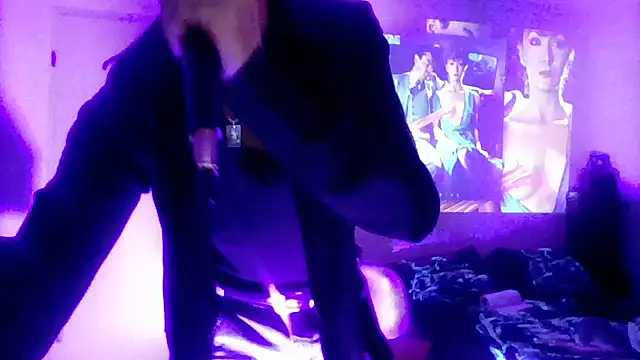 Snapshot of brunoguunot chatting on November 7, 2025, 9:37 pm brunoguunot online show from November 7, 2025, 9:37 pm