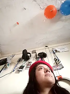 Snapshot of CORALINE_GREYM chatting on September 27, 2025, 6:57 pm CORALINE GREYM online show from September 27, 2025, 6:57 pm