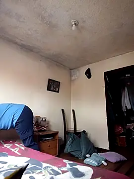 Snapshot of CORALINE_GREYM chatting on October 4, 2025, 2:59 pm CORALINE GREYM online show from October 4, 2025, 2:59 pm