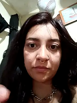 Snapshot of CORALINE_GREYM chatting on October 5, 2025, 4:11 am CORALINE GREYM online show from October 5, 2025, 4:11 am