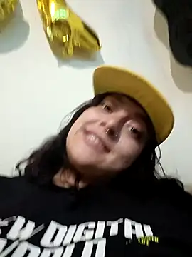 Snapshot of CORALINE_GREYM chatting on October 18, 2025, 7:31 am CORALINE GREYM online show from October 18, 2025, 7:31 am