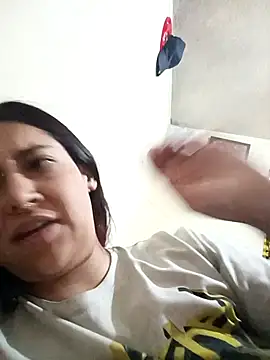 Snapshot of CORALINE_GREYM chatting on October 31, 2025, 6:03 am CORALINE GREYM online show from October 31, 2025, 6:03 am