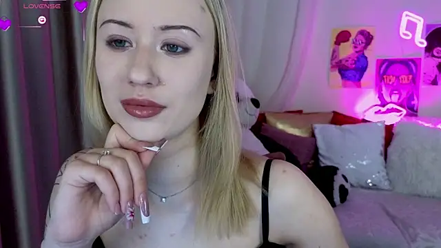 SashaBrooks online show from March 24, 2026, 2:11 pm