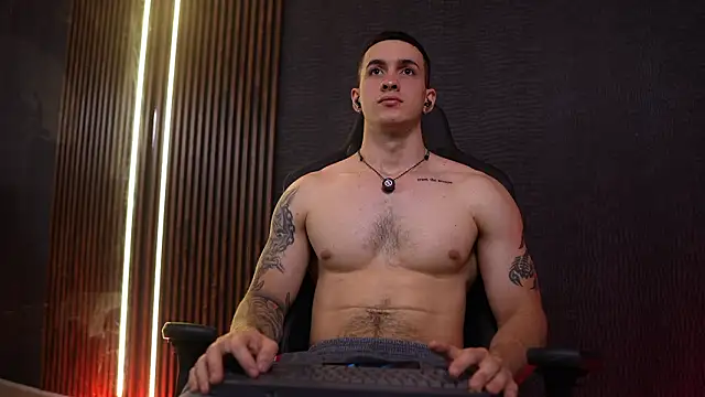 JacksonOlsenn online show from March 26, 2026, 8:36 pm