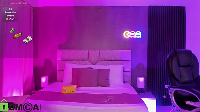 Cristal  adams online show from September 24, 2025, 12:19 pm