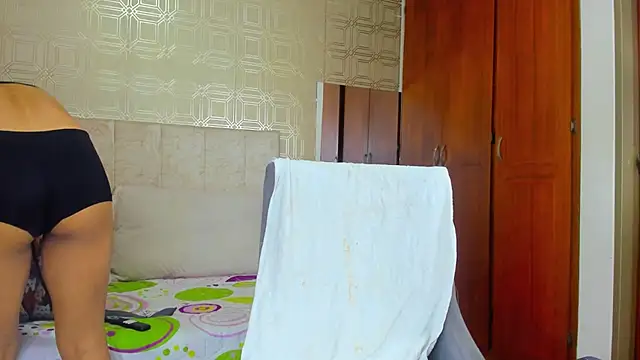 evelyn wine online show from December 29, 2024, 7:22 pm