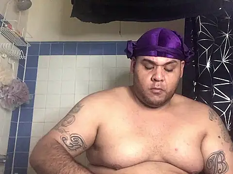 Snapshot of fatboyjayohh126 chatting on December 2, 2024, 12:18 pm fatboyjayohh126 online show from December 2, 2024, 12:18 pm