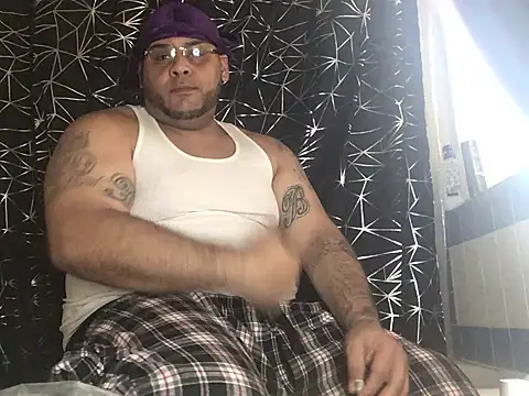 Snapshot of fatboyjayohh126 chatting on December 9, 2024, 10:20 pm fatboyjayohh126 online show from December 9, 2024, 10:20 pm