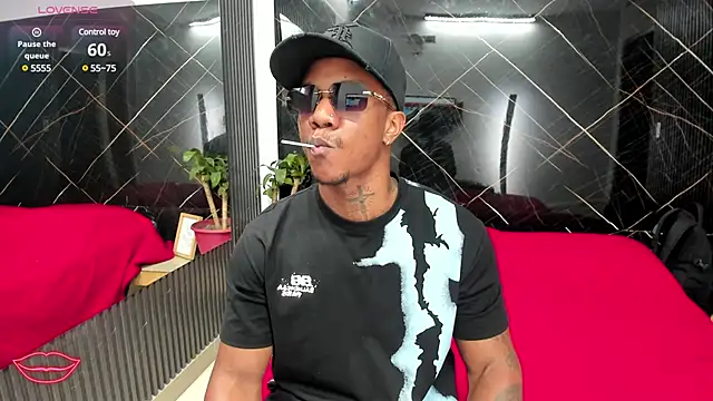 ronnie 7777 online show from February 21, 2025, 7:43 pm