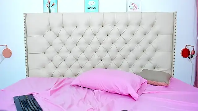 Snapshot of Kim_Eli chatting on December 15, 2024, 10:26 pm Kim Eli online show from December 15, 2024, 10:26 pm