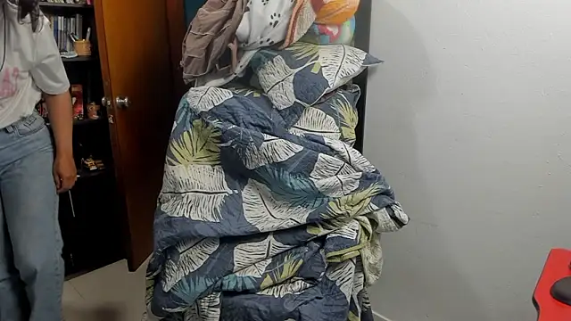 peanut tangerine online show from February 12, 2026, 1:11 am