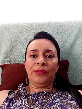 Samantha Sullivan  online show from March 11, 2025, 4:51 pm