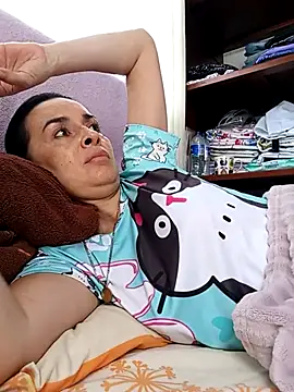 Samantha Sullivan  online show from October 2, 2025, 12:12 pm