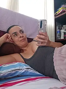 Samantha Sullivan  online show from March 27, 2026, 12:27 pm