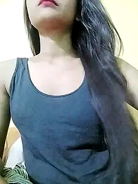 MISSQUEEN48 online show from March 19, 2025, 11:39 am