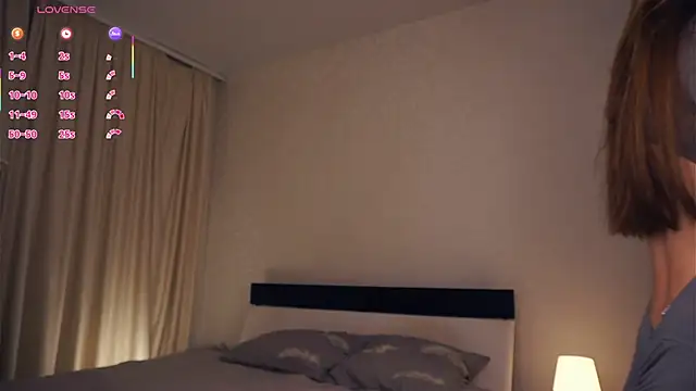 CathrynGeer online show from February 18, 2025, 6:04 pm