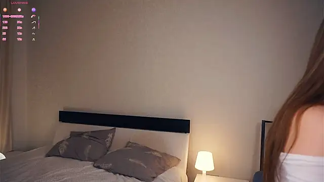 CathrynGeer online show from March 17, 2025, 6:32 pm