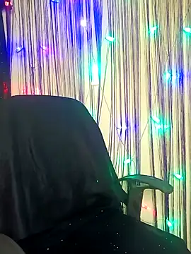 Snapshot of Sexy_eye-19 chatting on February 8, 2025, 2:16 pm Sexy eye-19 online show from February 8, 2025, 2:16 pm