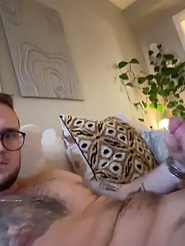 Snapshot of thehornyguy97 chatting on December 16, 2025, 1:27 pm thehornyguy97 online show from December 16, 2025, 1:27 pm