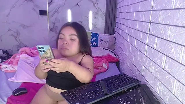 Snapshot of Michelle_Brooks chatting on March 18, 2025, 4:26 am Michelle Brooks online show from March 18, 2025, 4:26 am