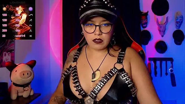 LilithSharon online show from October 21, 2025, 5:13 pm